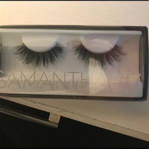 New in Box Huda Beauty Samantha #7 False Lashes
